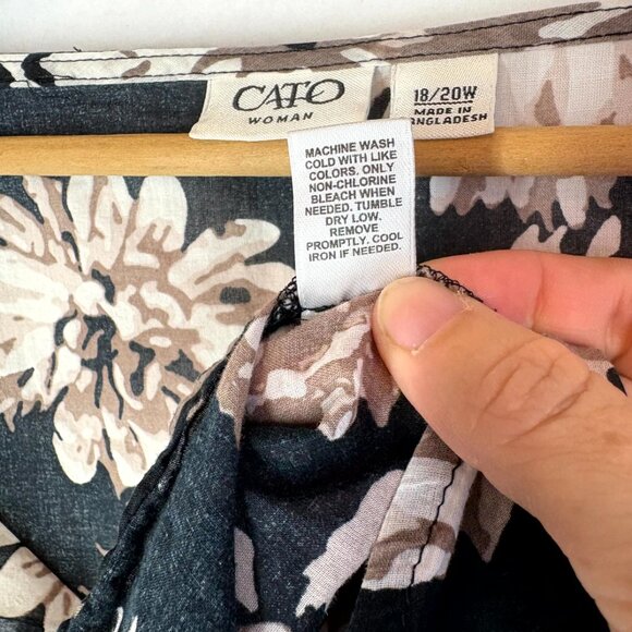 Cato Floral Short Sleeve Blouse - Picture 5 of 6